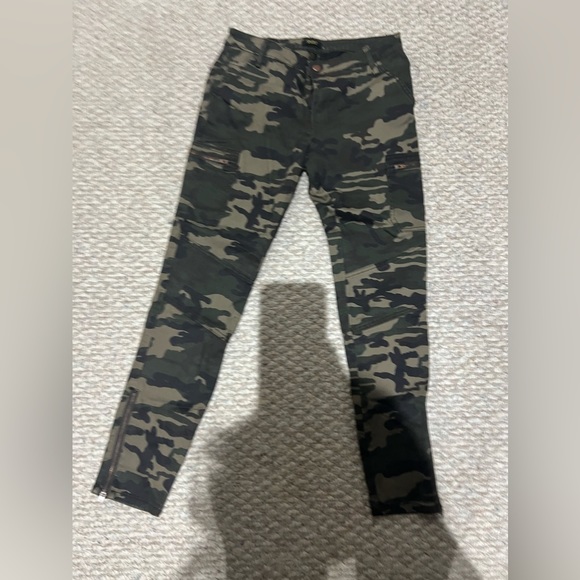Forever 21 army pants size 28 - Picture 1 of 3